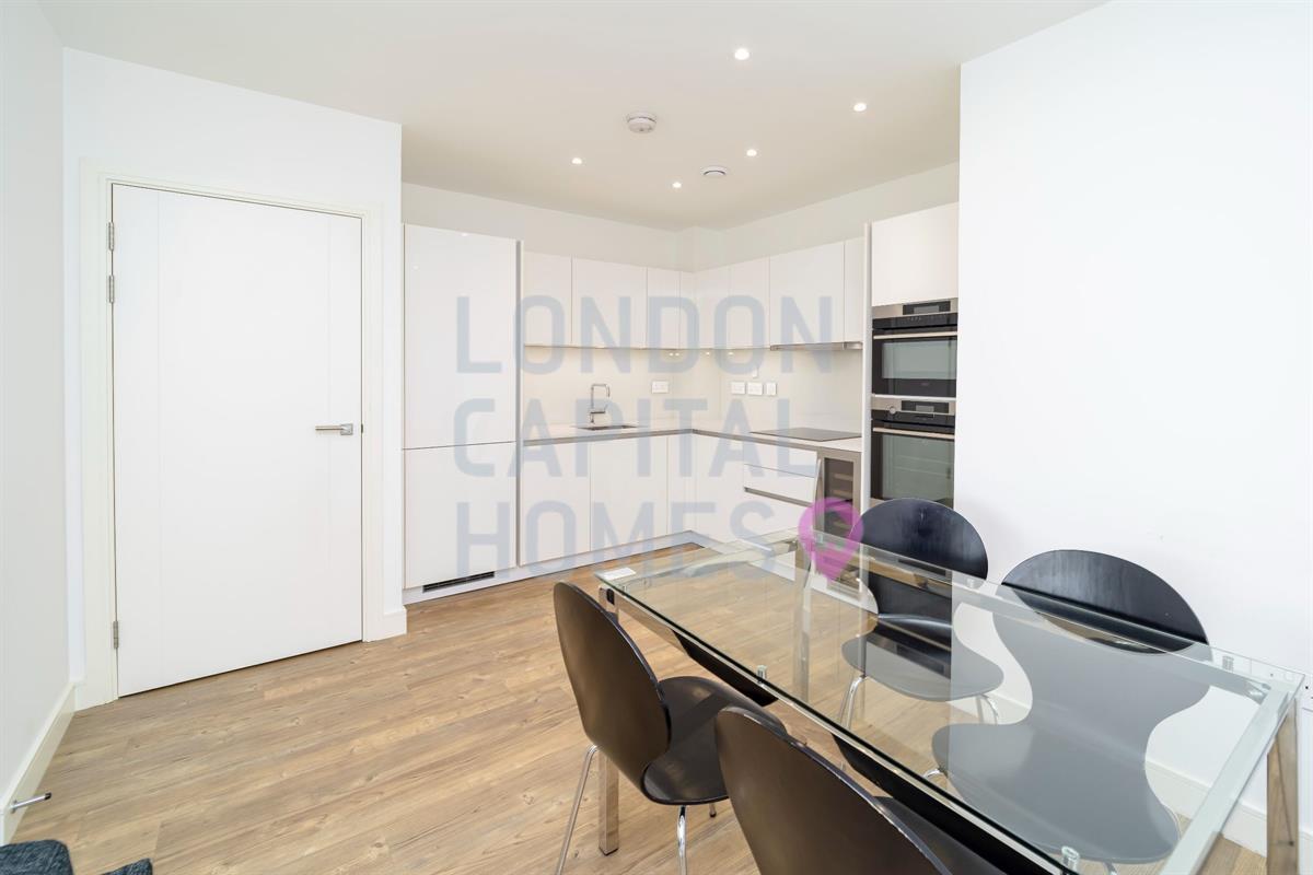 Gordian Apartments, 34 Cable Walk, London